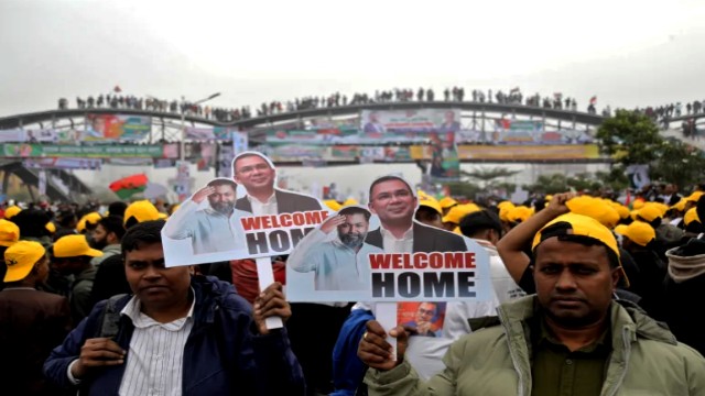 লন্ডনের দীর্ঘ নির্বাসন শেষ! লাখো নেতাকর্মীর অভ্যর্থনায় দেশে ফিরলেন তারেক রহমান